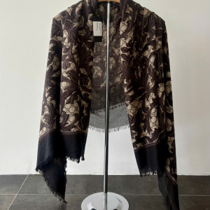 GUCCI GG MONOGRAM BAROQUE JACQUARD SHAWL