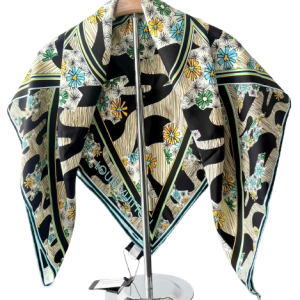 LOUIS VUITTON GRAPHIC FLOWER SQUARE